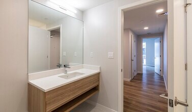 50 Rogers St in Cambridge, MA - Building Photo - Building Photo