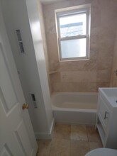 224 Hanover St, Unit 17 in Boston, MA - Building Photo - Building Photo