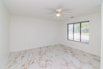 1558 Samara Glen Way in Lexington, KY - Building Photo - Building Photo