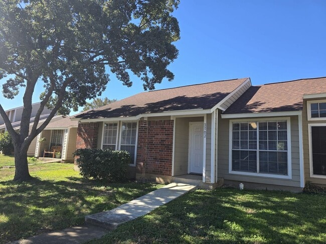 9140 Timber Path in San Antonio, TX - Building Photo - Building Photo