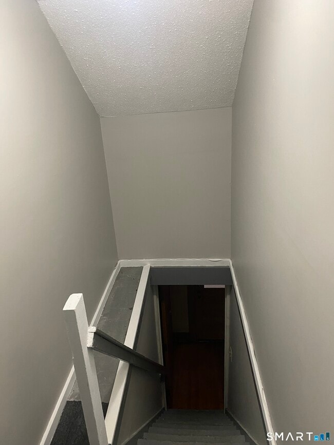 1880 Seaview Ave in Bridgeport, CT - Building Photo - Building Photo