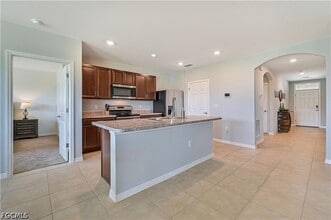 10507 Crossback Ln in Lehigh Acres, FL - Building Photo - Building Photo