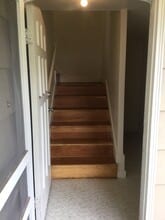 1010 E 2nd St in Newberg, OR - Foto de edificio - Building Photo