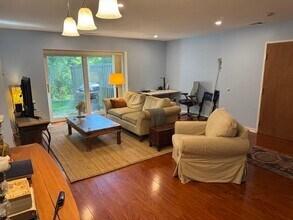 46 Ober Rd in Newton, MA - Building Photo - Building Photo