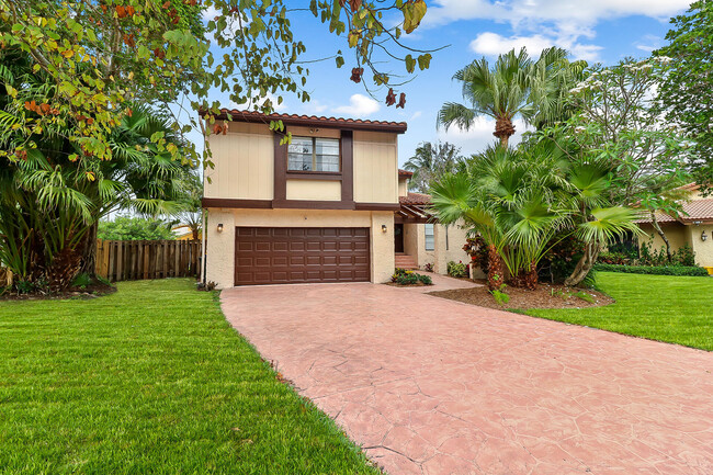 21113 Bird's Nest Terrace in Boca Raton, FL - Foto de edificio - Building Photo