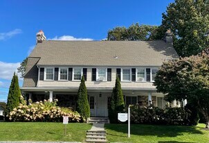 151 Courtland Ave in Stamford, CT - Building Photo