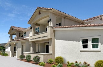 The Reserve at Ritchie Ranch in Visalia, CA - Foto de edificio - Building Photo