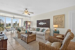 20151 Ian Ct in Estero, FL - Building Photo