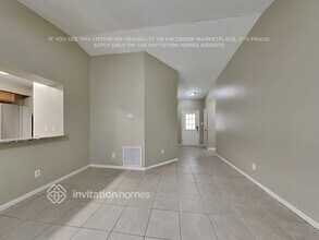 1737 Lakeview Village Dr in Brandon, FL - Building Photo - Building Photo