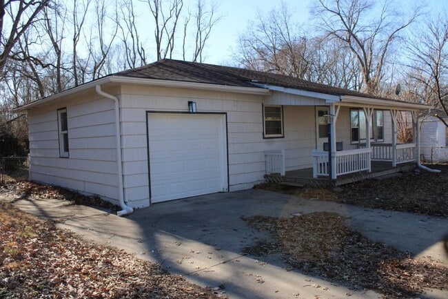 829 W Charles St in Independence, MO - Building Photo - Building Photo