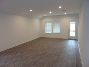 31627 Featherstone Trl in Fulshear, TX - Building Photo - Building Photo
