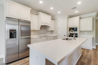 5809 Southwark Dr in Ocean Springs, MS - Building Photo - Building Photo