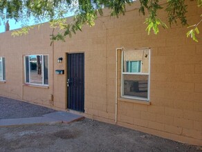 406 N Stuart Blvd in Eloy, AZ - Building Photo - Building Photo