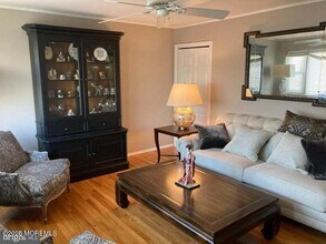 60 Edwards Rd in Brick, NJ - Building Photo - Building Photo