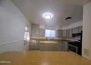 5804 Pickerel Dr in El Paso, TX - Building Photo - Building Photo