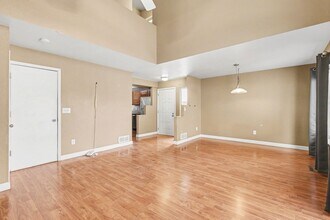 2669 S Deframe Cir in Lakewood, CO - Building Photo - Building Photo