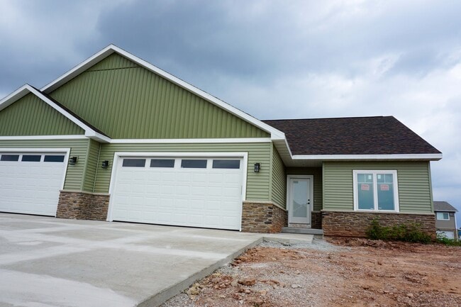 property at 2670 Princeton Dr