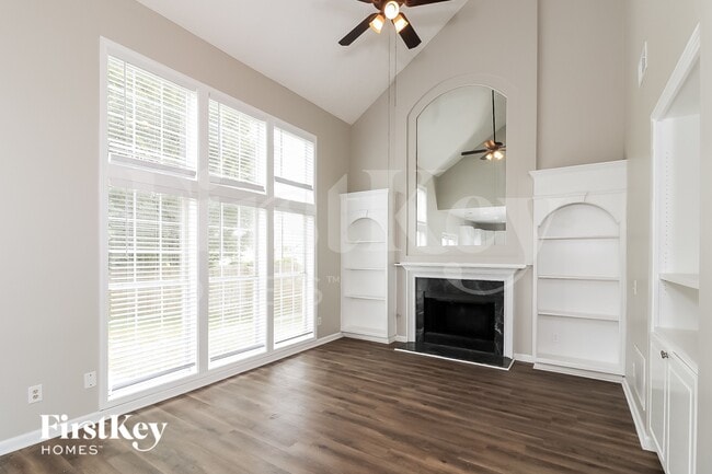 1455 Chamirey Dr SW in Marietta, GA - Building Photo - Building Photo