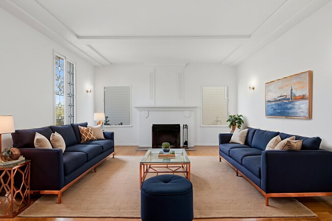 307 S Doheny Dr in Beverly Hills, CA - Building Photo - Building Photo