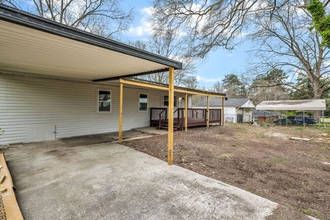 821 9th Way in Pleasant Grove, AL - Building Photo - Building Photo