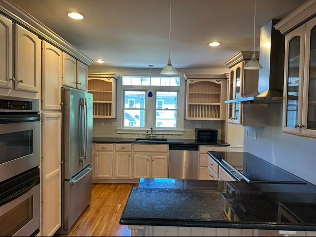 47 Alicia Rd, Unit 2 in Boston, MA - Building Photo - Building Photo
