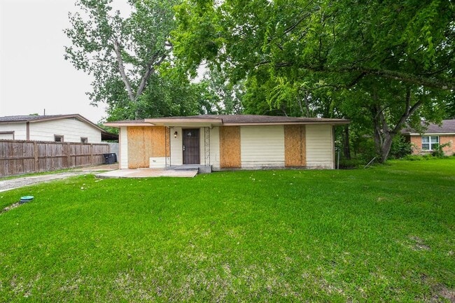 3522 Stonham St in Houston, TX - Building Photo - Building Photo
