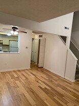 1690 Dixwell Ave, Unit B3 in Hamden, CT - Building Photo