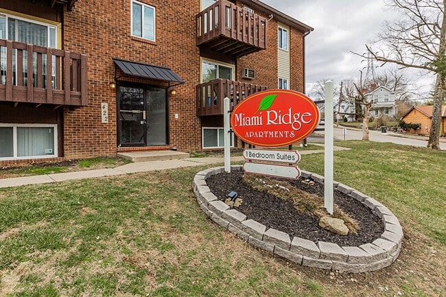 Miami Ridge Apartments 4 in Cleves, OH - Building Photo - Interior Photo