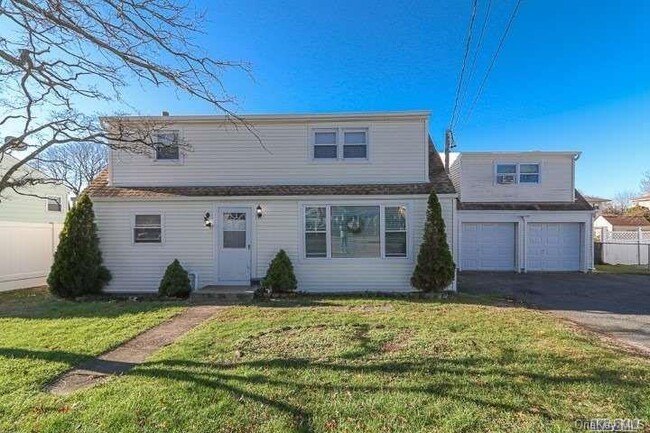 property at 147 N Delaware Ave