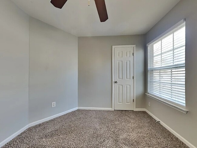 12116 Stewarts Crossing Dr in Charlotte, NC - Foto de edificio - Building Photo