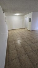 690 NE 123rd St in North Miami, FL - Building Photo - Building Photo