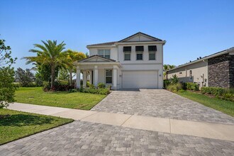 12510 Triumph Ln in Palm Beach Gardens, FL - Building Photo - Building Photo