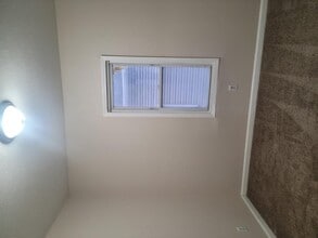 1087 E 64th St in Cleveland, OH - Building Photo - Building Photo