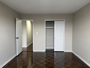 110 Washington St in East Orange, NJ - Foto de edificio - Building Photo