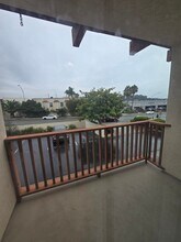 5430 Linda Vista Rd in San Diego, CA - Building Photo - Building Photo