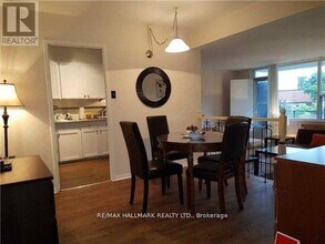 20-320 Forest Manor Rd in Toronto, ON - Building Photo - Building Photo