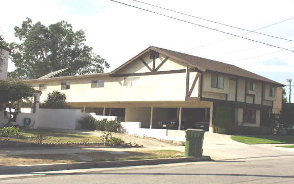 703 S 2nd St in Alhambra, CA - Building Photo