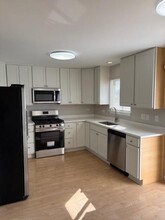 941 Deer Trail Dr in Round Lake Beach, IL - Building Photo - Building Photo