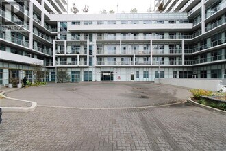 65 Speers Rd in Oakville, ON - Building Photo - Building Photo