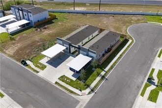 26 N 40th St in McAllen, TX - Building Photo - Building Photo