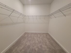 218 SW 159th Dr in Pembroke Pines, FL - Building Photo - Building Photo