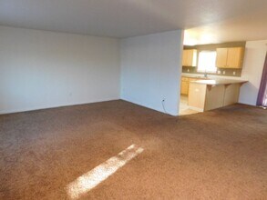 3043 Leah St NE in Salem, OR - Building Photo - Building Photo