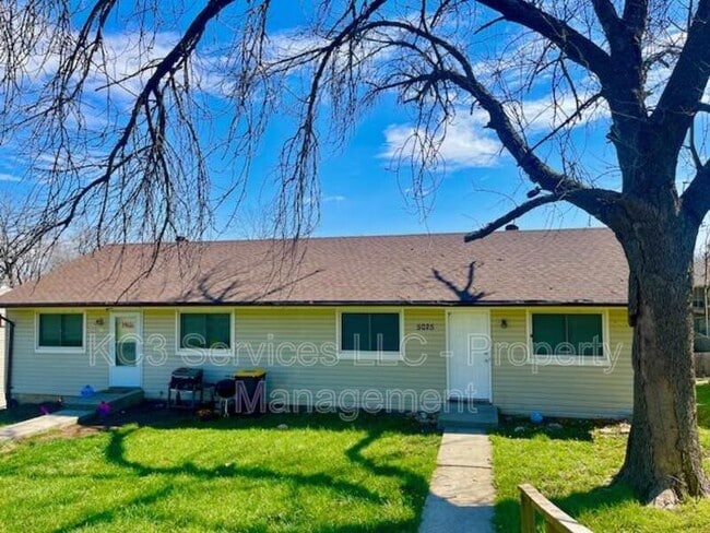 property at 5025 N Bellaire Ave