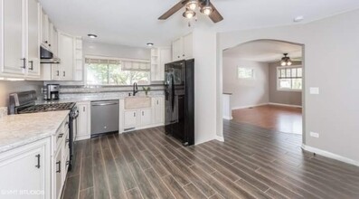 167 Virginia Ct in Streamwood, IL - Building Photo - Building Photo