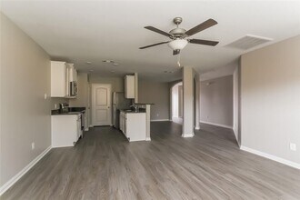 27122 Leonardo Dr in Magnolia, TX - Building Photo - Building Photo