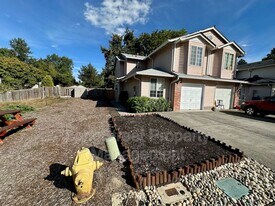 11018 SW Verde Terrace in Tigard, OR - Building Photo