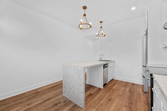 450 Elsmere St in Columbus, OH - Building Photo - Building Photo