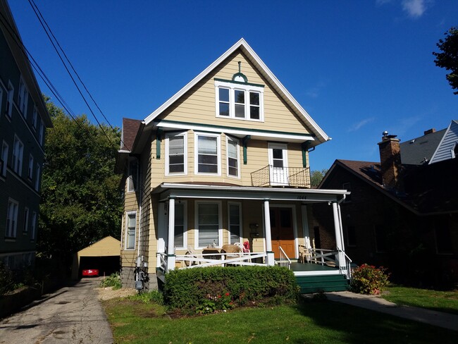 1044 Spaight St, Unit 1