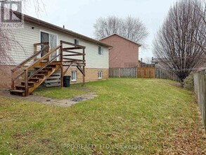 23 Hickory Ct in Welland, ON - Building Photo - Building Photo