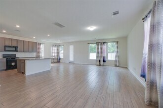 2547 White Bluff Ln in Houston, TX - Building Photo - Building Photo